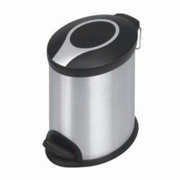 MAT chrome Dustbin – 20 liters, black, oval, with foot pedal